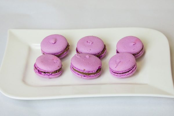 Macarons cu Fructe de Padure