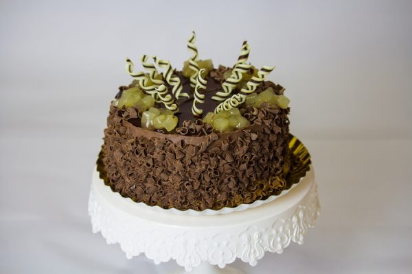 Tort cu Ciocolata si Pere